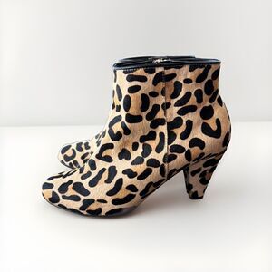 Theme Animal Print Calf Hair Fur Booties Size 7 Leather Zip Boots